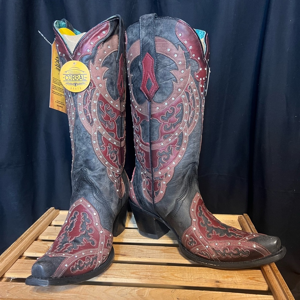 Corral Women's Western Boots Black/Red Overlay w/Rhinestone Studs. Size 10.5